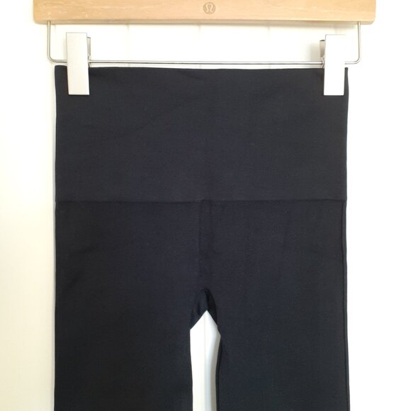 Set of 2 Spanx Look At Me Now Seamless Leggings Black Blue Size M - Picture 10 of 14